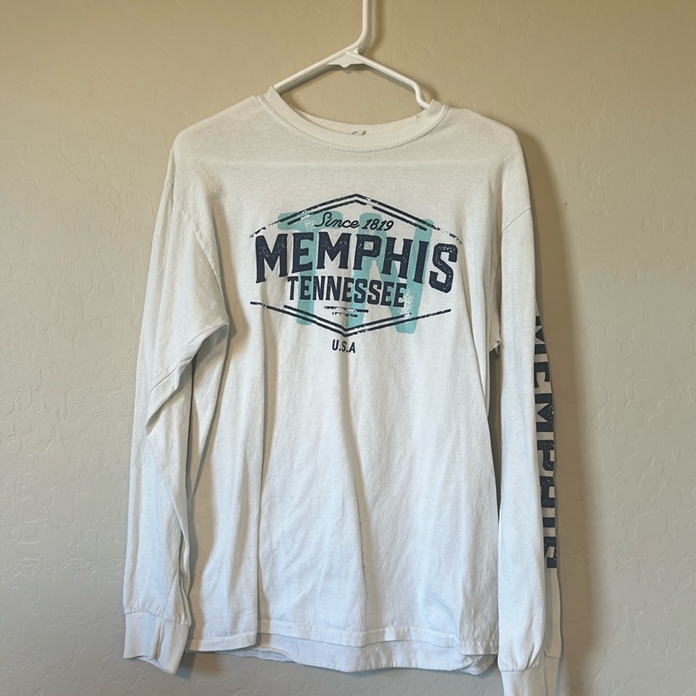 Long sleeve T-shirt